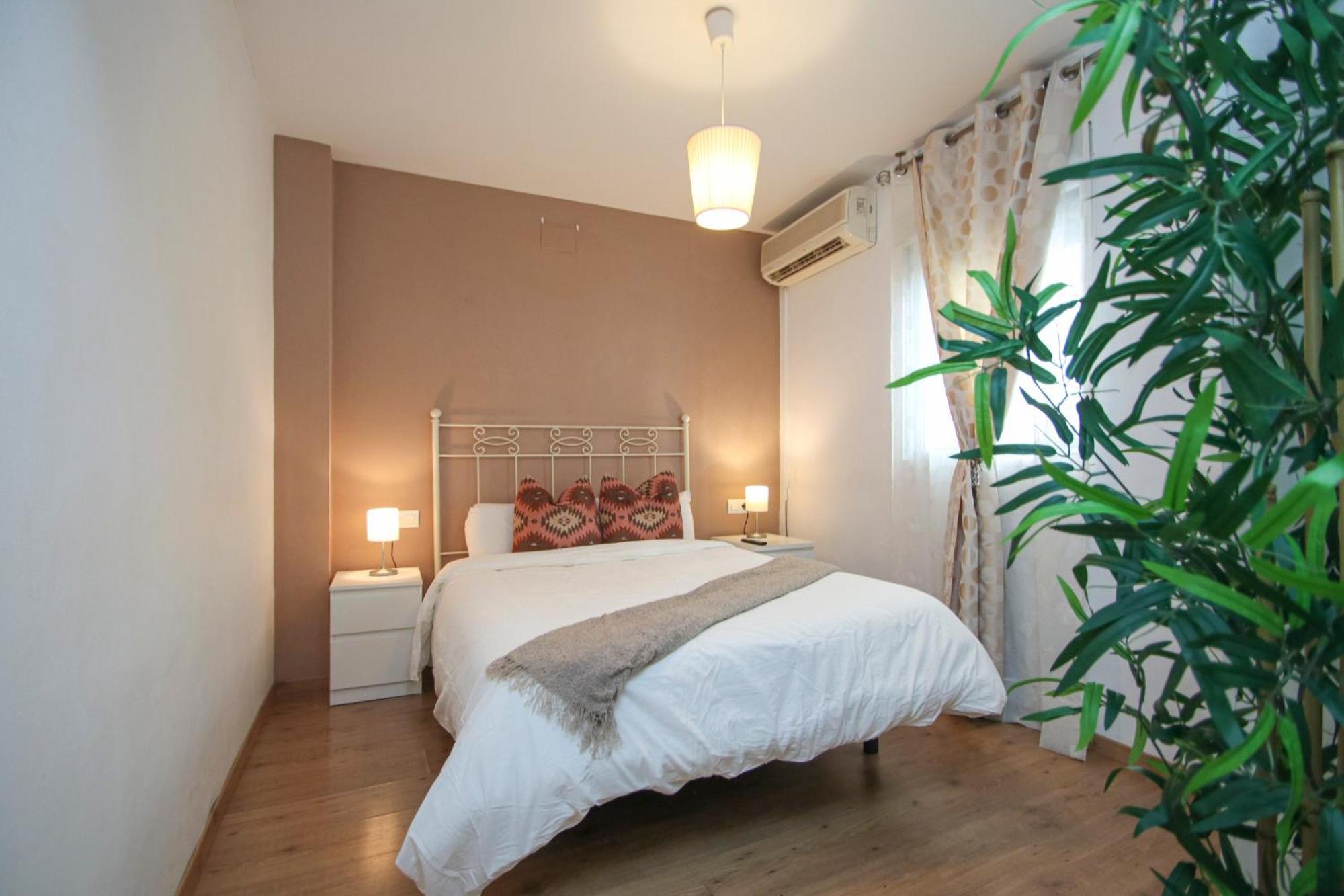 Spacious 2 Bedroom Apt In The Heart Of Triana Sevilla Buitenkant foto