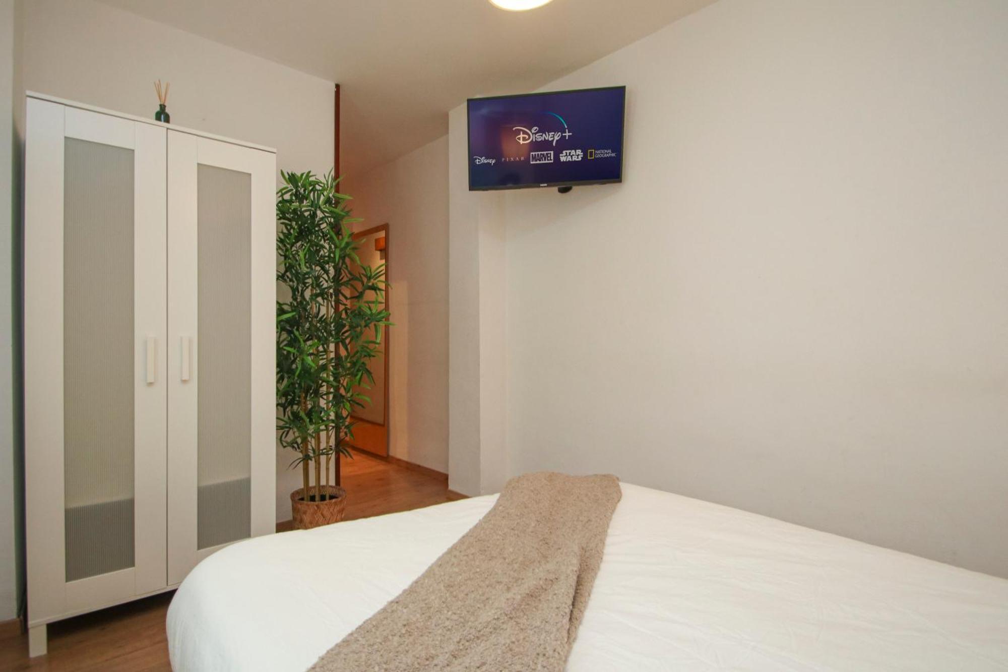 Spacious 2 Bedroom Apt In The Heart Of Triana Sevilla Buitenkant foto