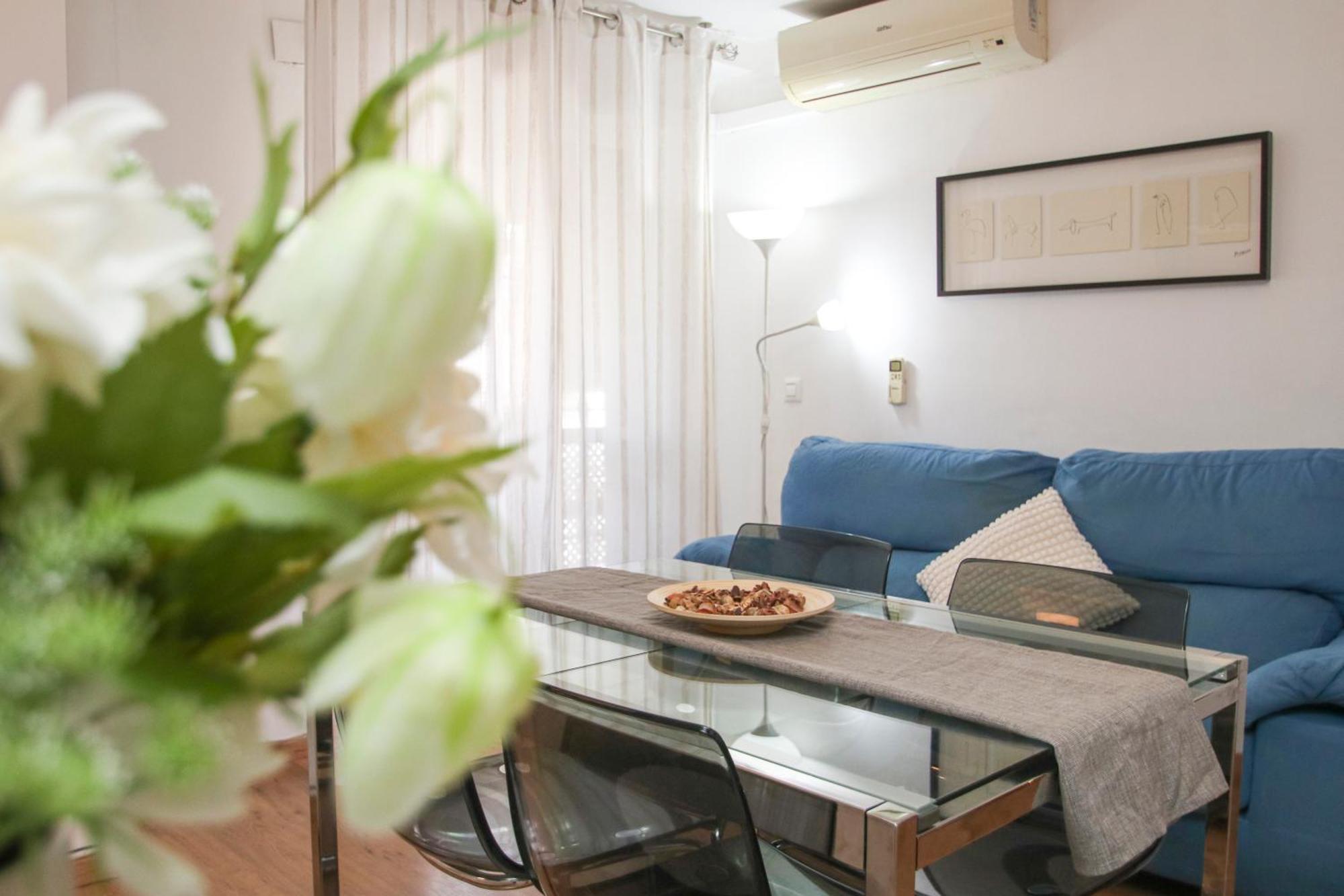 Spacious 2 Bedroom Apt In The Heart Of Triana Sevilla Buitenkant foto