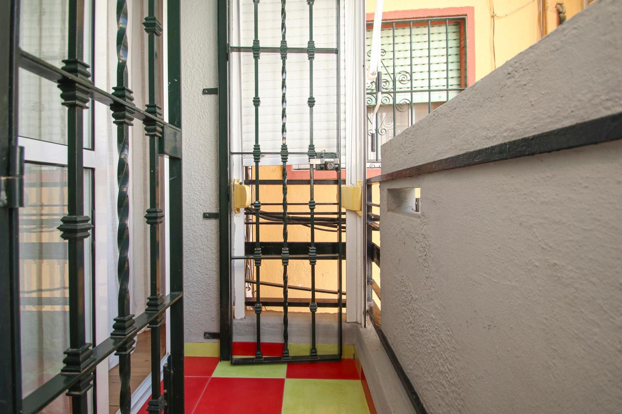 Spacious 2 Bedroom Apt In The Heart Of Triana Sevilla Buitenkant foto
