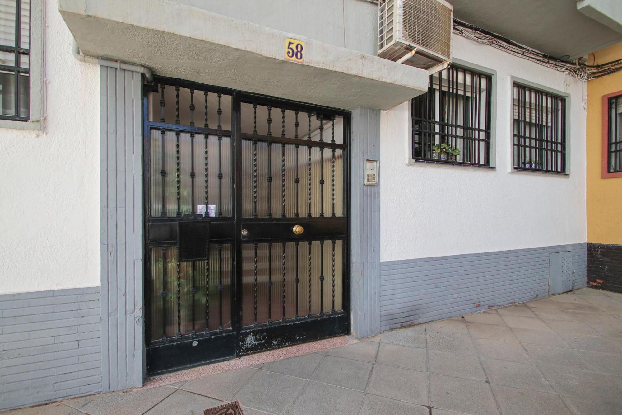 Spacious 2 Bedroom Apt In The Heart Of Triana Sevilla Buitenkant foto