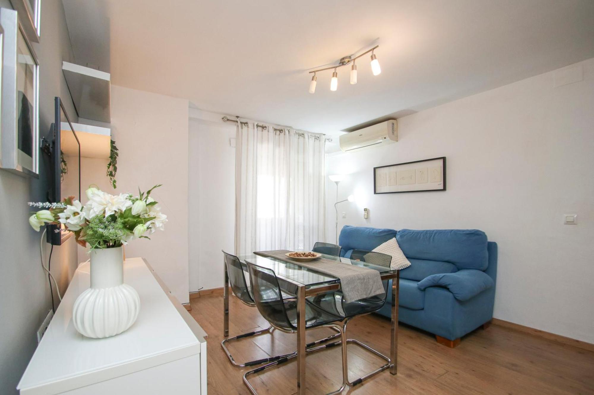 Spacious 2 Bedroom Apt In The Heart Of Triana Sevilla Buitenkant foto